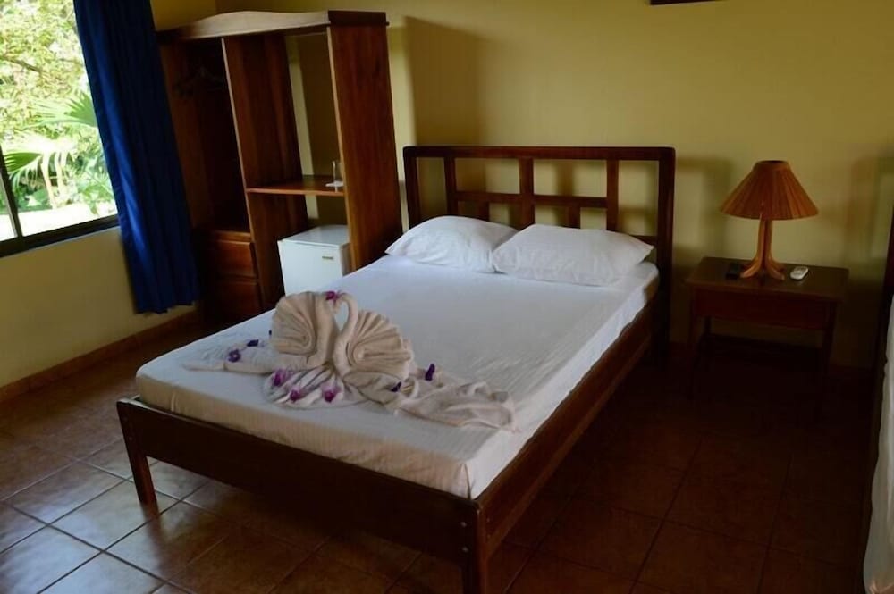 Basic Double Room, 2 Queen Beds, Private Bathroom, Mountain View
