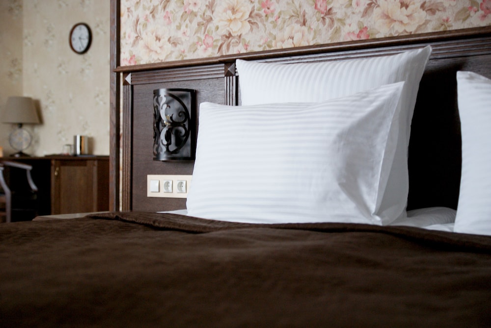 Studio Suite, 1 Queen Bed, Non Smoking, Courtyard View