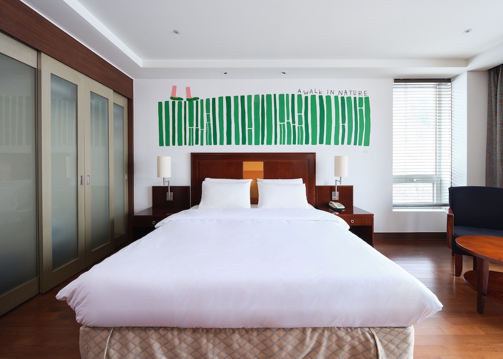 Adonis Deluxe Suite photo 2