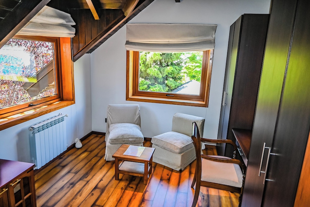 Executive Suite photo 3