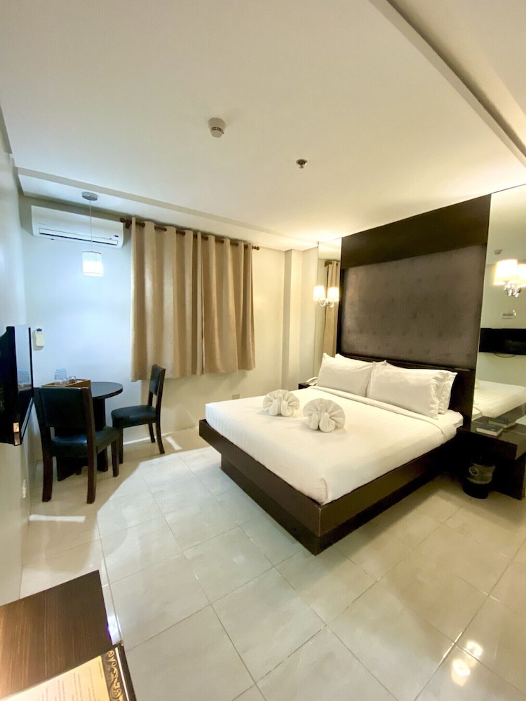 Standard Room photo 2