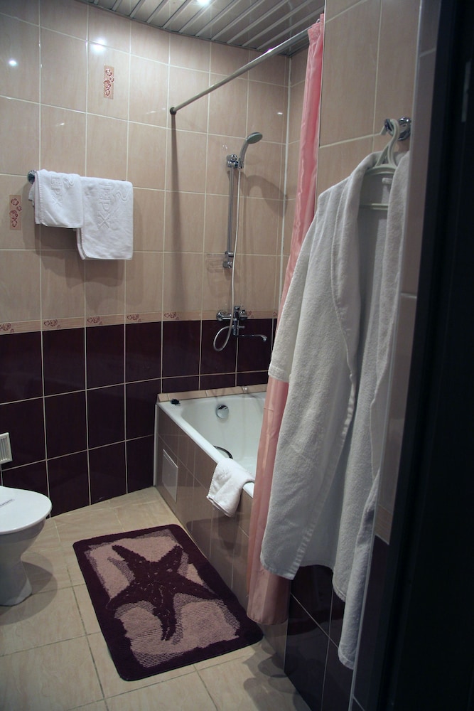 Standard Twin Room photo 2