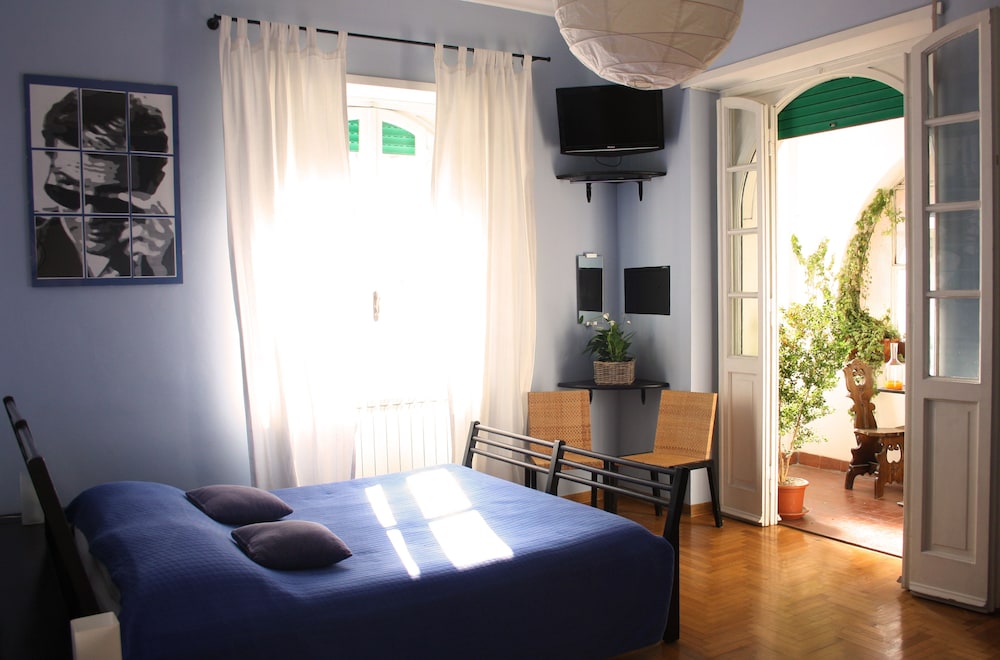 Standard Double or Twin Room photo 2