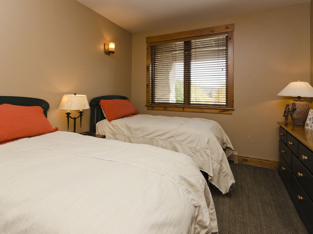 Townhome, Multiple Beds, Mountain View (Trails at Storm Meadows - VAL03 (Town) photo 1