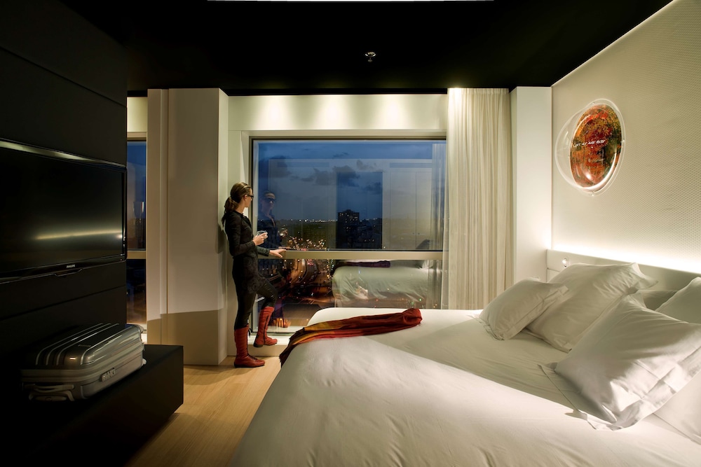 Suite (Orbital) photo 2