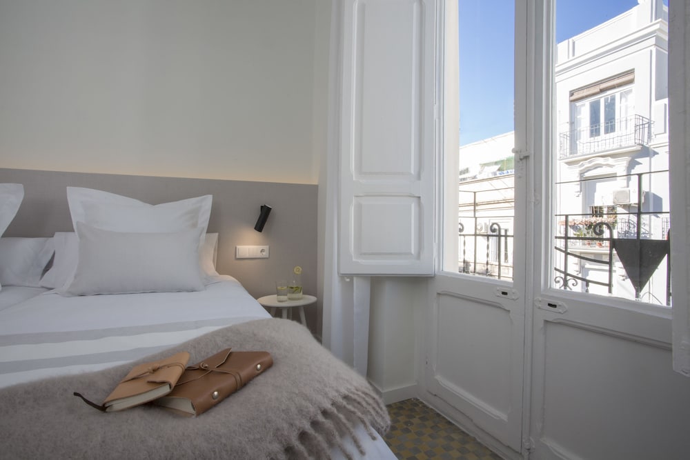 Apartamento, 3 habitaciones, terraza (Parque Central XV)