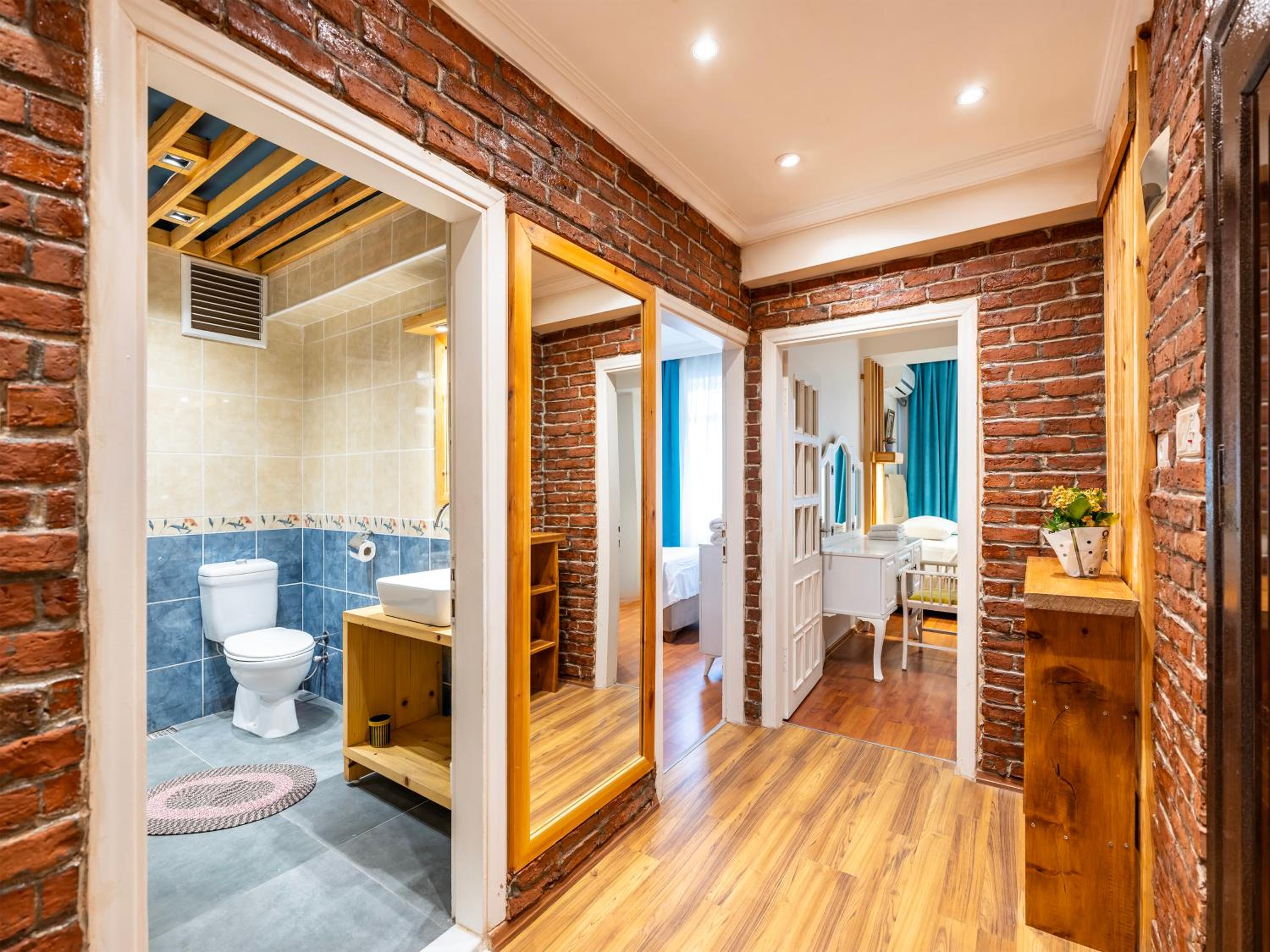 Superior Apartment with Jacuzzi photo 3