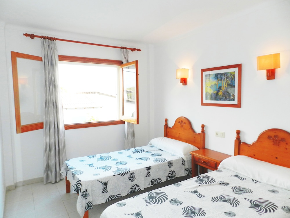 Apartamento Familiar con Balcón