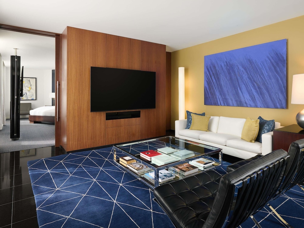 Presidential Suite, 1 King Bed - Photo 9