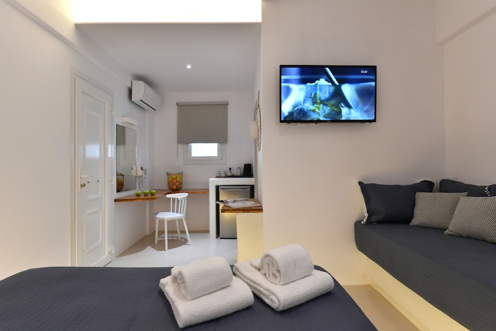 Deluxe Triple Room (without hot tub) - Photo 2