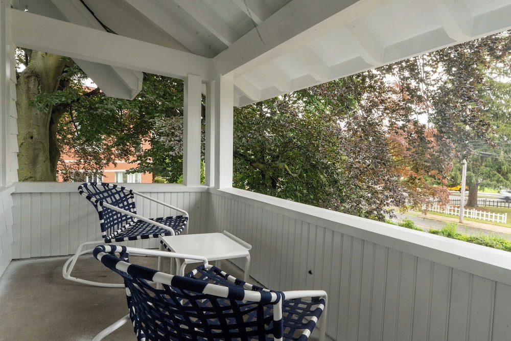 Premium House, Garden View photo 3