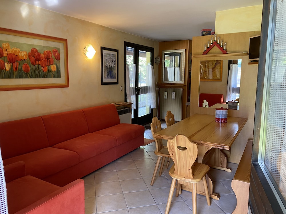 Apartment photo 1