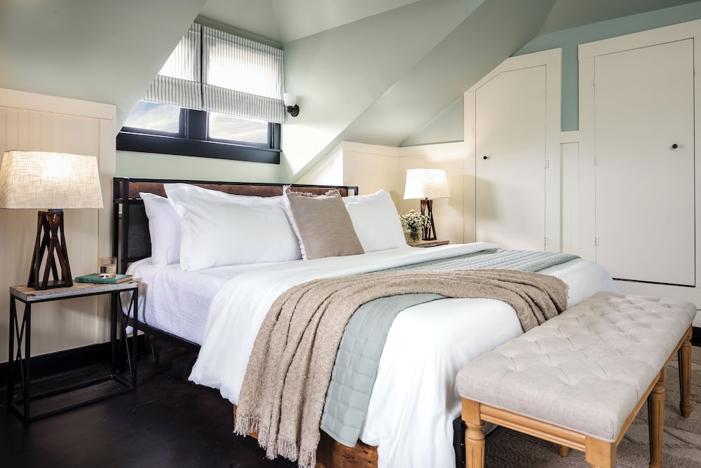 Exclusive Suite, 1 King Bed (The Loft) photo 3