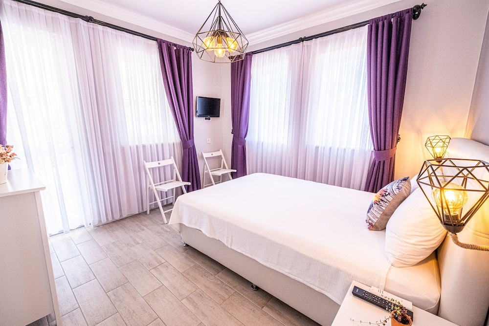 Deluxe Double Room, Patio, Garden Area photo 1