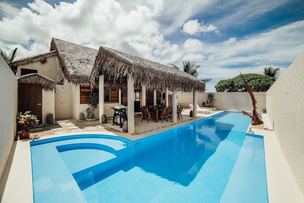 Large 4 Bedroom Villa photo 1