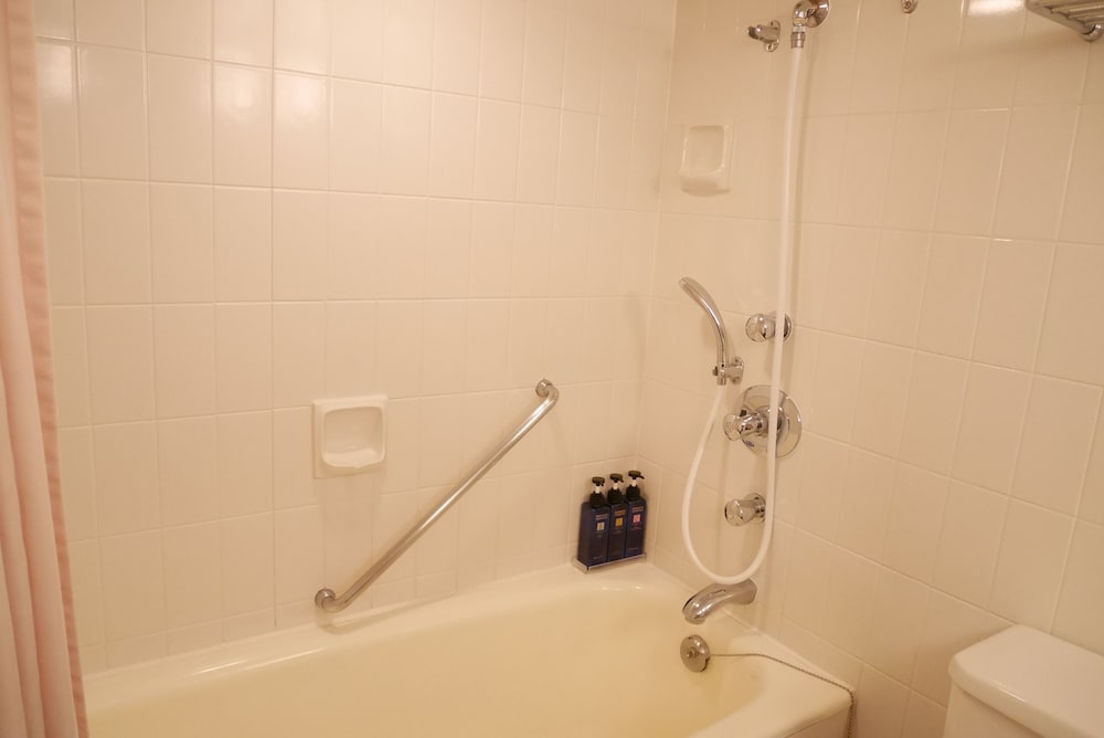Standard Twin Room, Non Smoking - Photo 5
