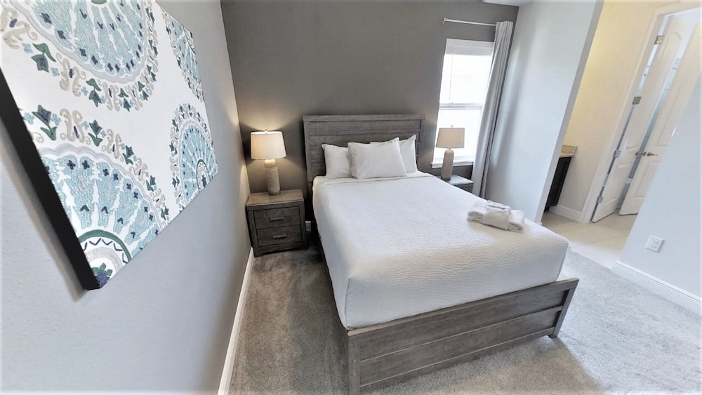 Townhome, Multiple Beds