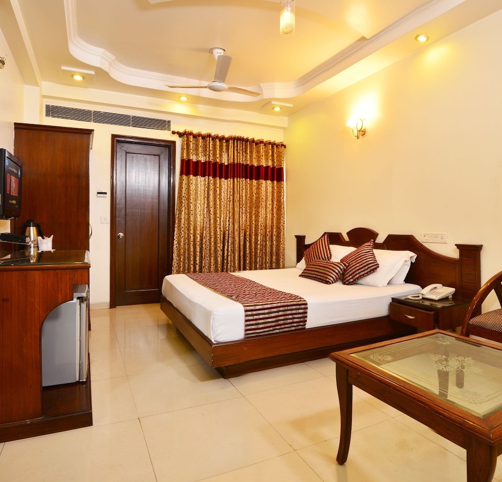 Deluxe Room - Photo 5