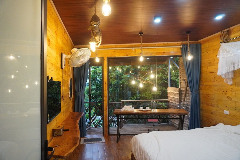 Deluxe Double Room, 1 King Bed, Valley View photo 1