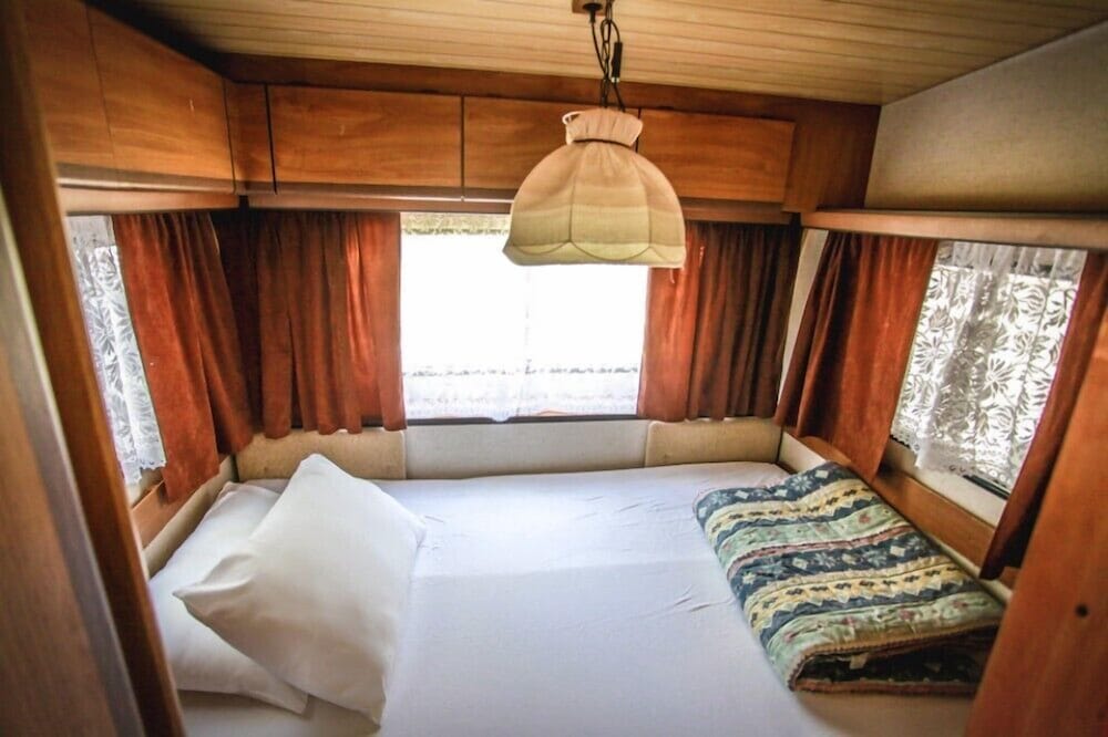 Caravan Standard, Shared Bathroom (4+1) photo 1