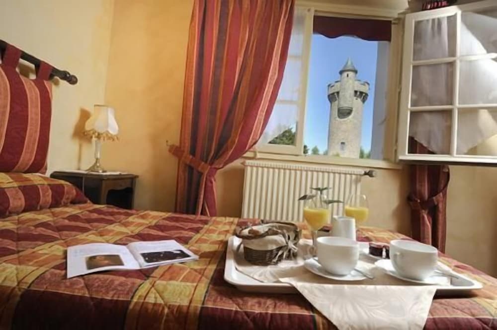 Double Room (Or Single)