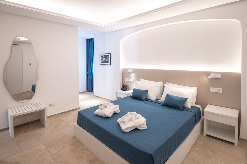 Superior Room, City View photo 2