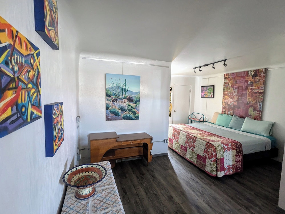 Gallery Room