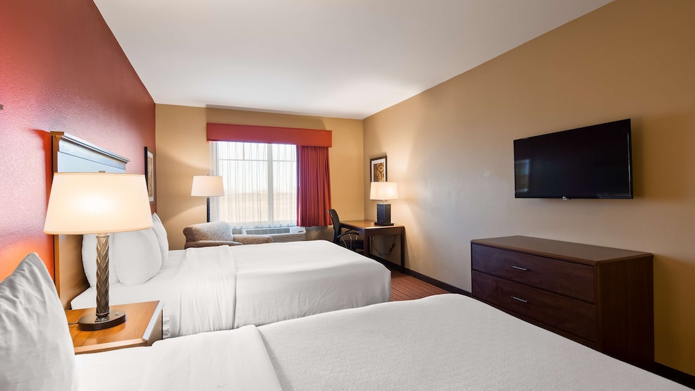 Suite, 2 Queen Beds, Non Smoking, Kitchen (Shower Only;with Sofabed) photo 3