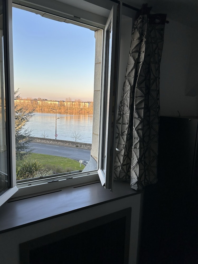 Family Room, Multiple Beds, River View photo 3