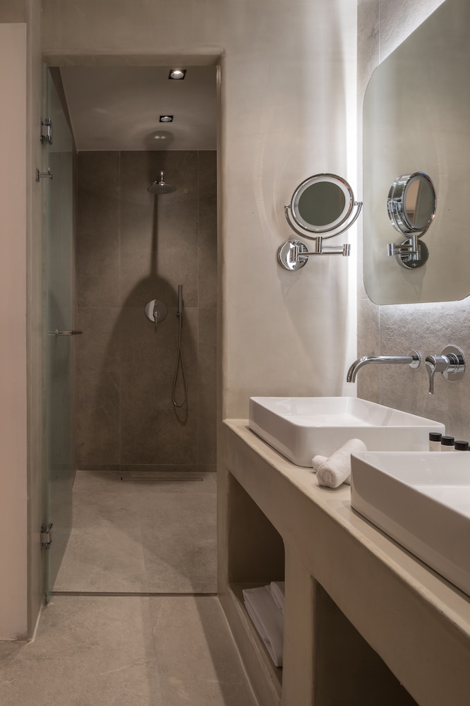 Deluxe suite - Photo 3