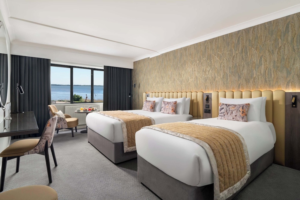 Signature Triple Room photo 1