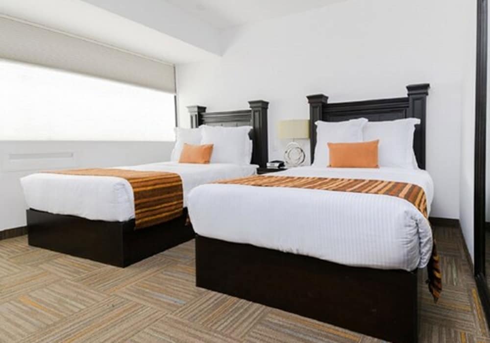 Standard Double Room, 2 Double Beds - Photo 2