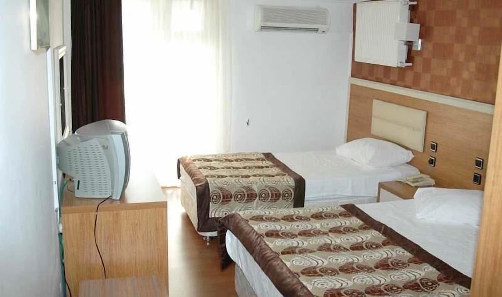 Standard Triple Room, Sea View photo 1