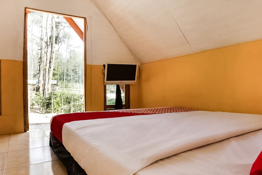 Standard Double Room - Photo 8