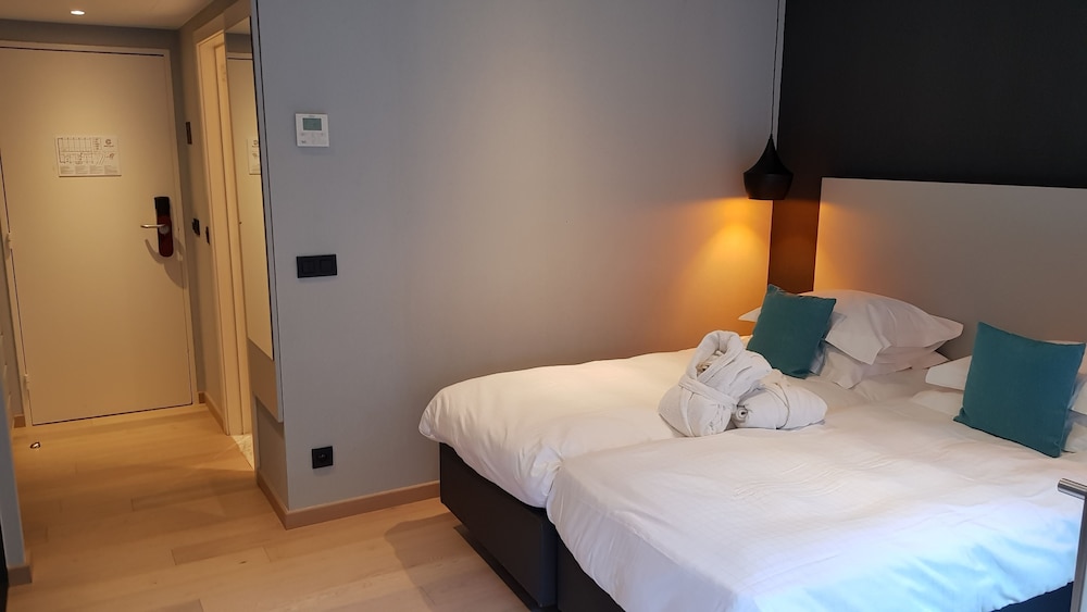 Classic Double Room, No Sea View - Photo 2
