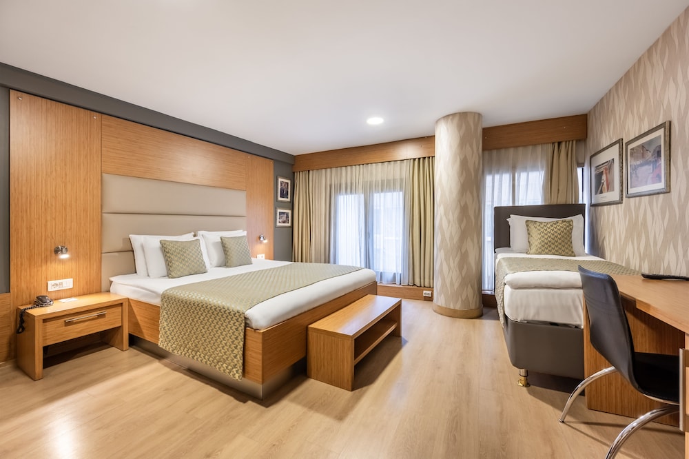 Superior Triple Room photo 1
