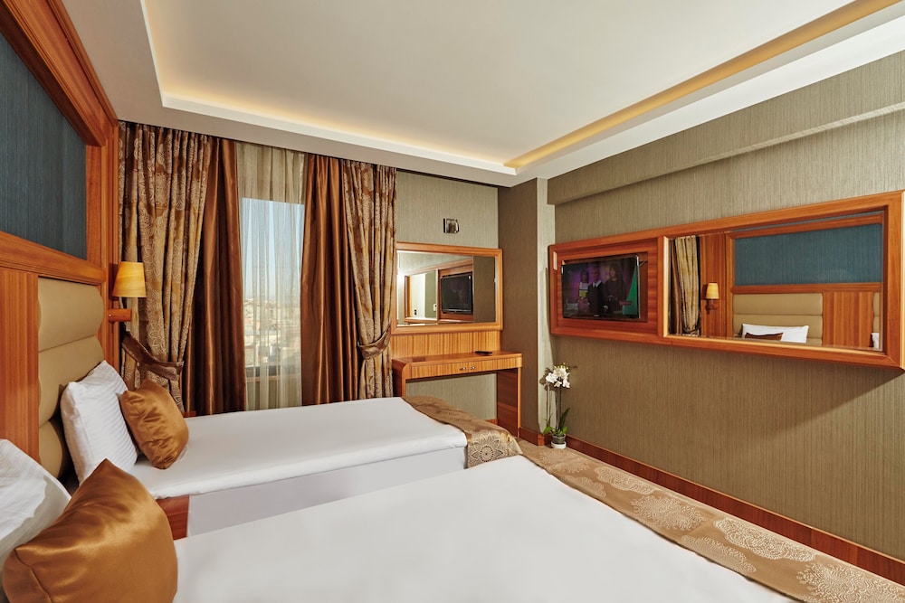 Standard Double or Twin Room photo 3