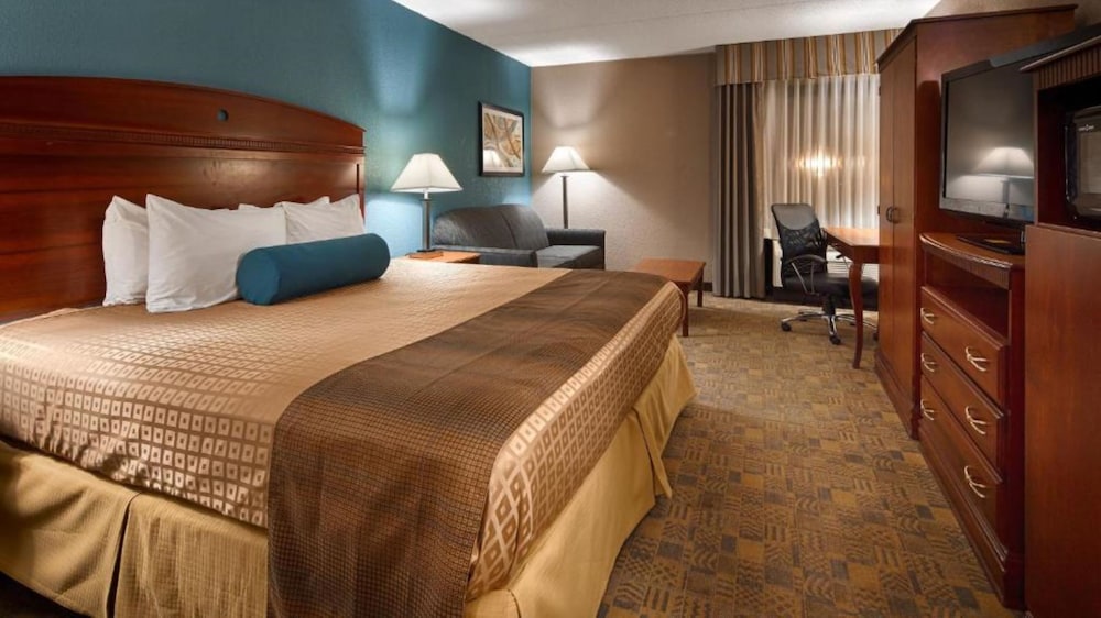 Room, 1 King Bed, Non Smoking - Photo 5