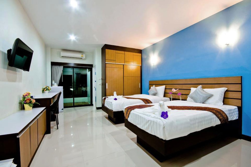 Standard Twin Room photo 2