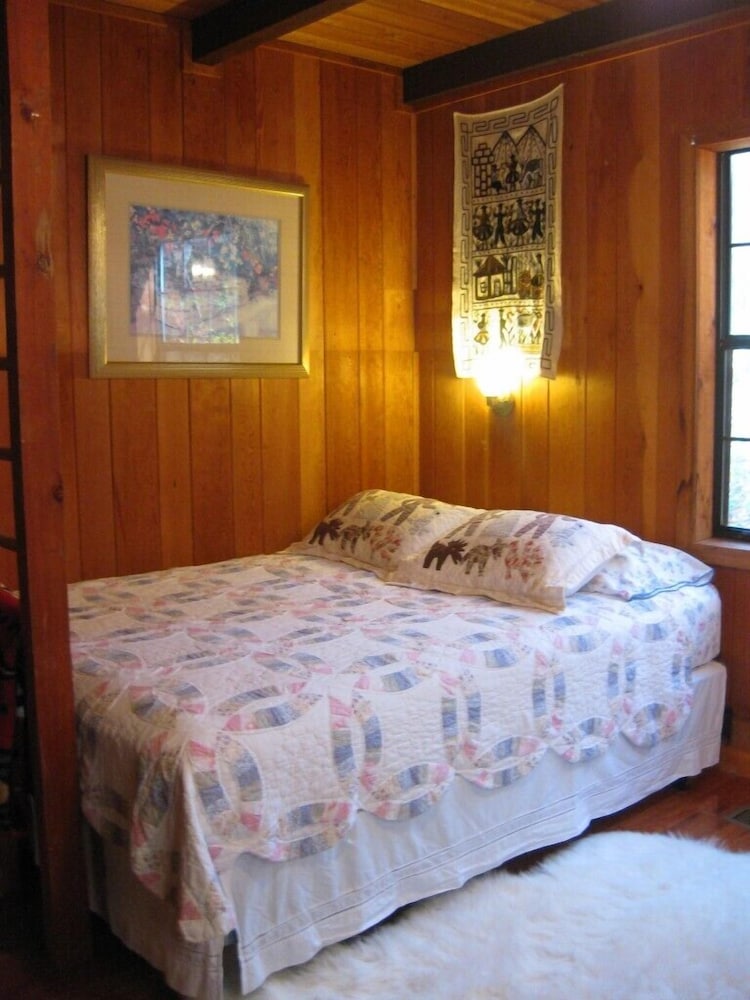 Standard House, 2 Bedrooms, River View, Mountainside photo 1