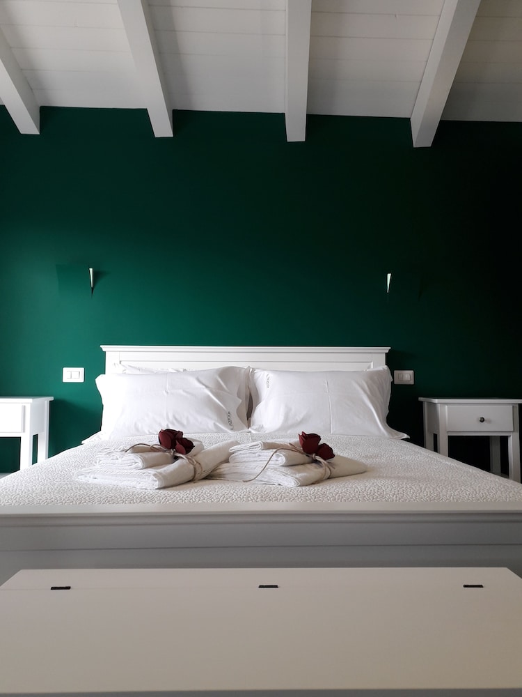 Basic Double Room, Non Smoking, City View photo 1