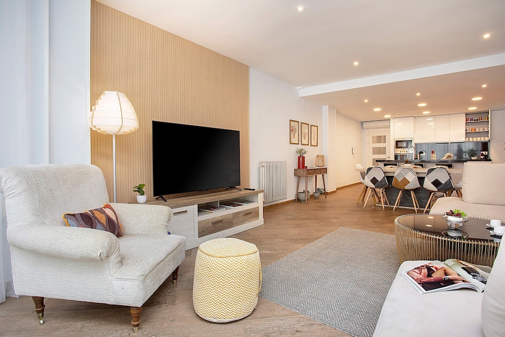 Apartment (4 Bedrooms)