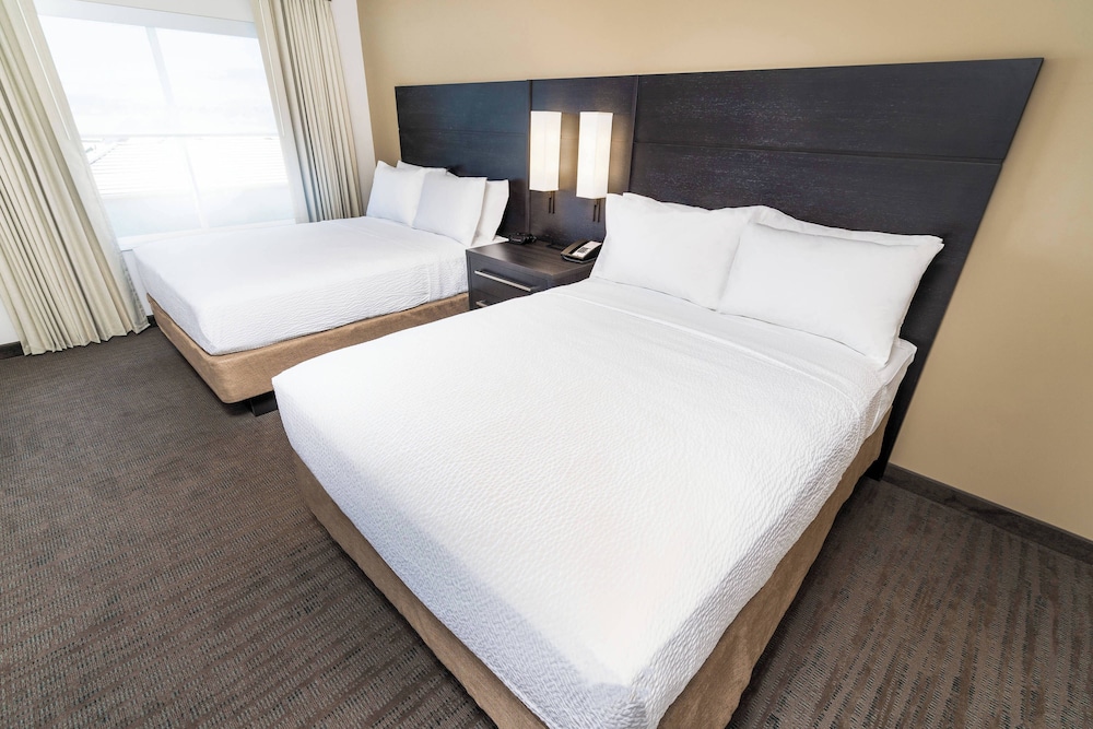 Suite, Multiple Beds