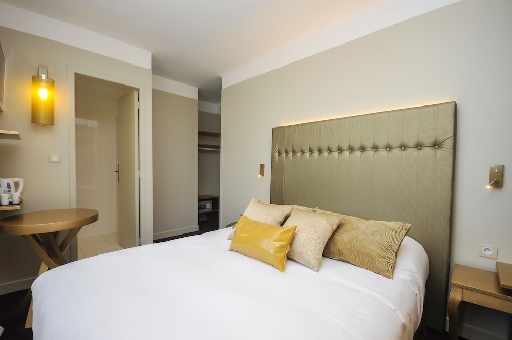 Standard Double Room photo 2