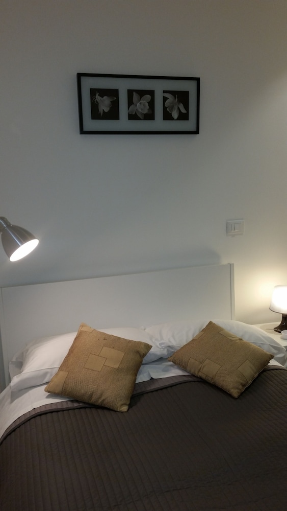 Economy Double Room Single Use, Balcony photo 3