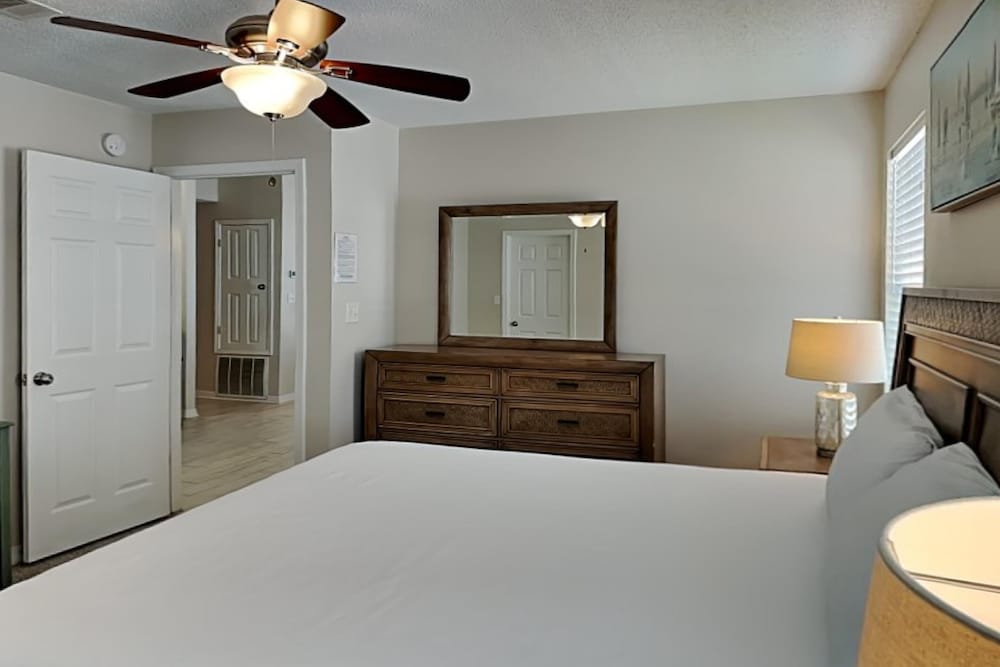Studio, Multiple Beds, Kitchen, Garden View photo 1