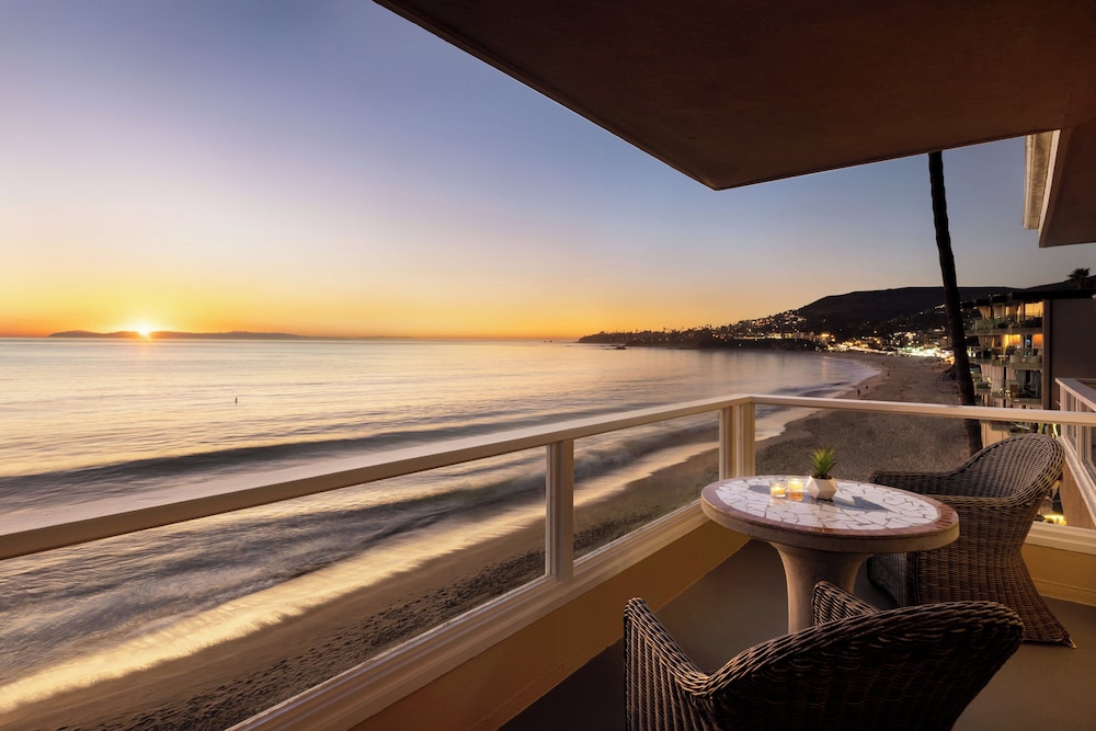 Room, 2 Queen Beds, Balcony, Oceanfront - Photo 1
