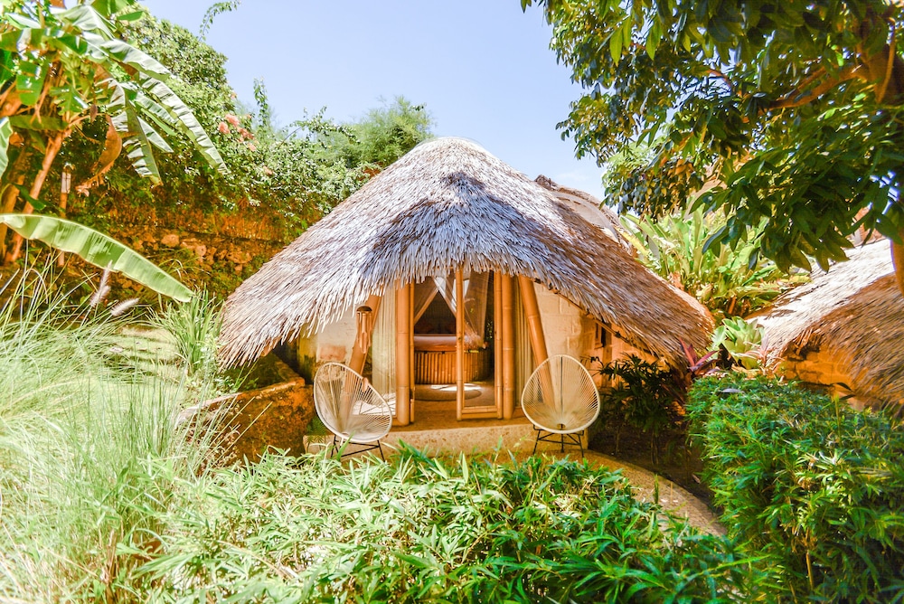 Bungalow with Air Conditioning