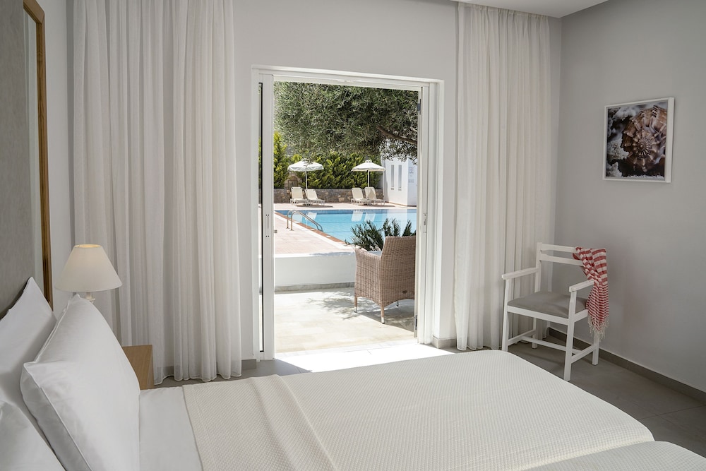 Superior Double or Twin Room, Garden View - Photo 2