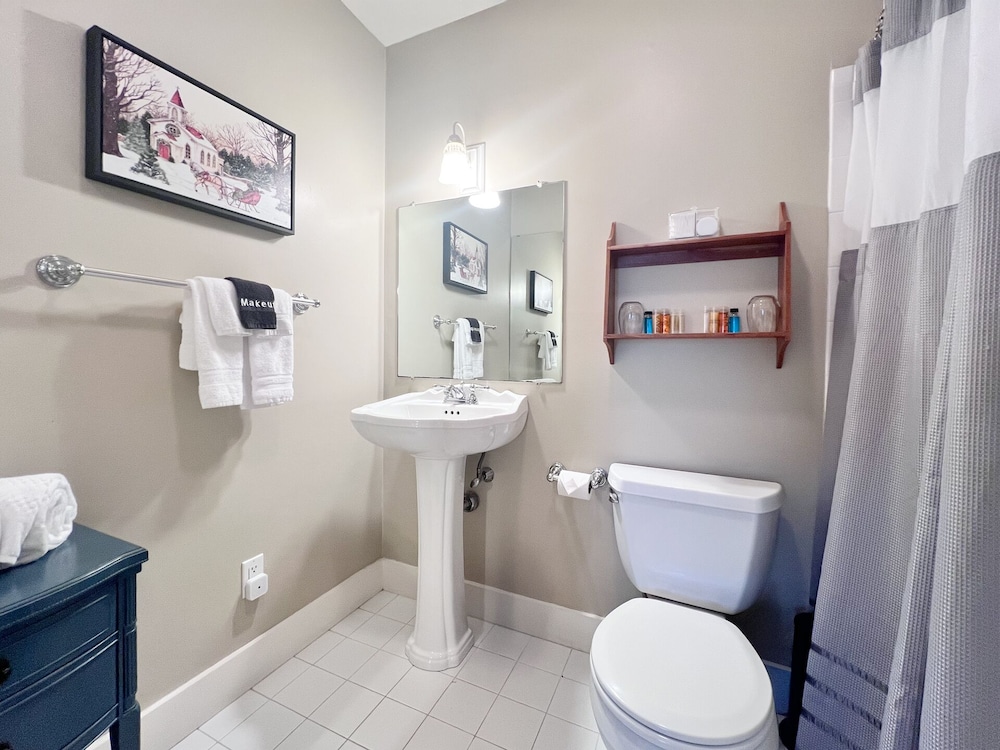 Basic Single Room photo 3